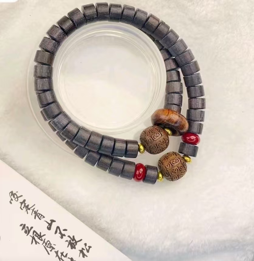 沉香手串.jpg